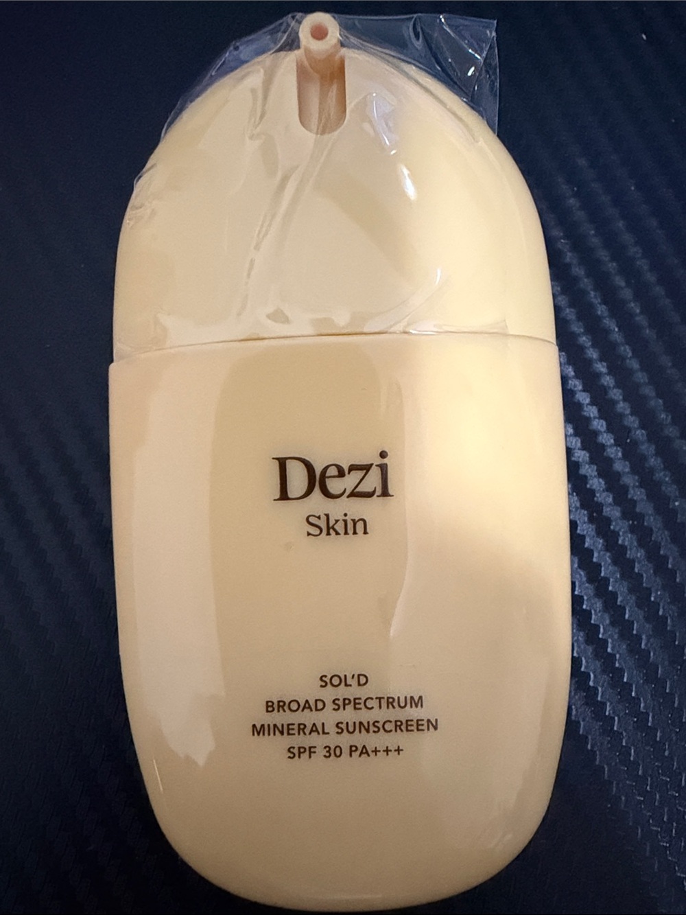 Dezi Skin Sol’d Broad Spectrum Mineral Sunscreen SPF 30 PA+++ NWOB!!